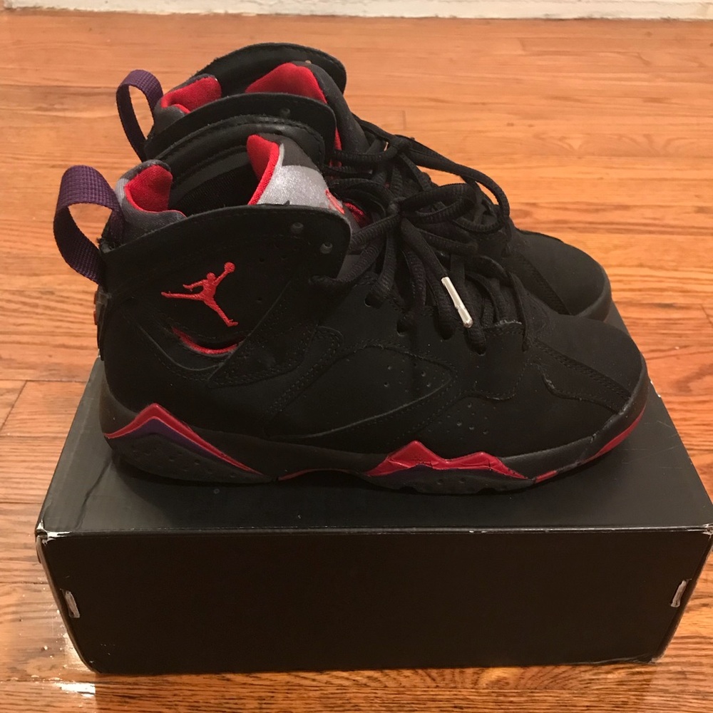 Jordan 13 retro “raptors”